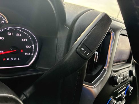 Used 2020 Chevrolet Silverado 2500 LTZ w/ LTZ Convenience Package image 15