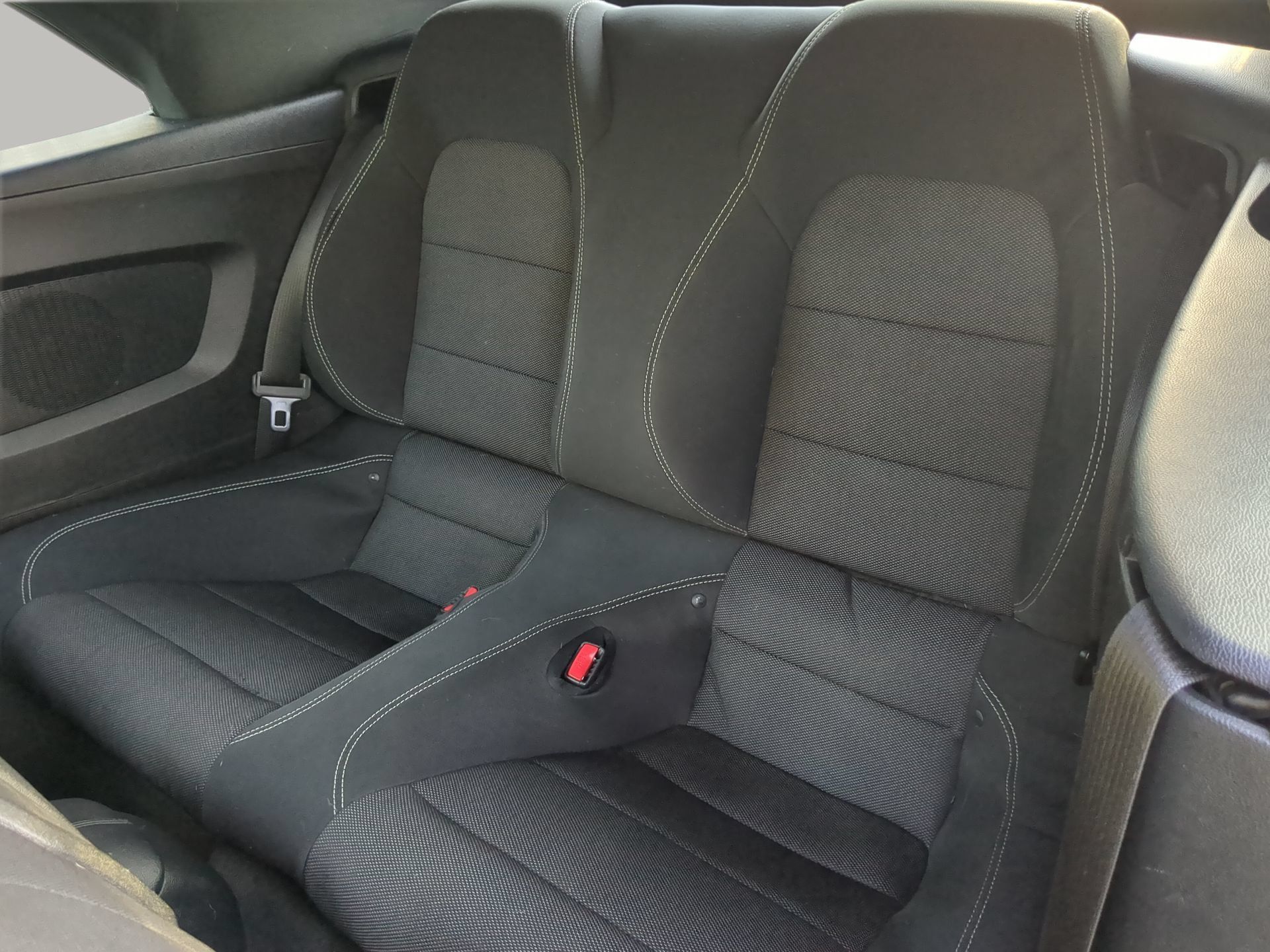 Used 2016 Ford Mustang Convertible RWD image 52
