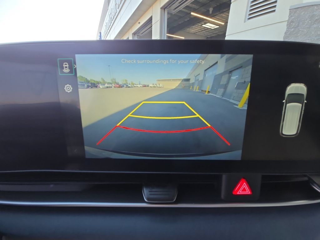 Used 2026 Kia Carnival EX FWD image 22