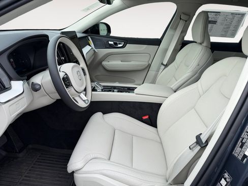 New 2026 Volvo XC60 B5 Ultra w/ Protection Package Premier AWD/4WD image 9