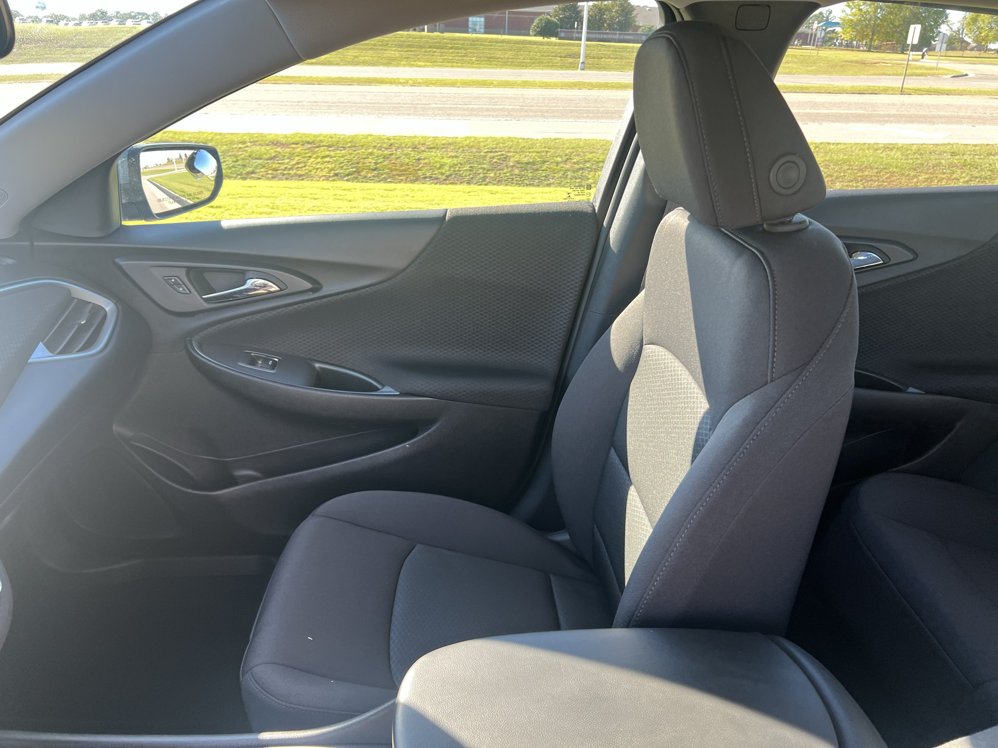 Used 2024 Chevrolet Malibu RS FWD image 22