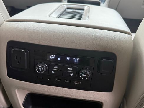 Used 2019 GMC Yukon Denali image 20
