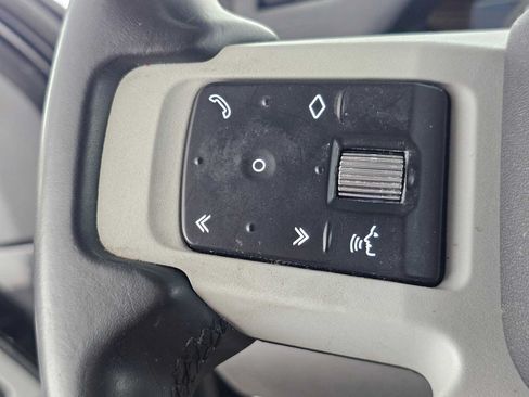 Used 2023 Land Rover Defender 110 S AWD/4WD image 29