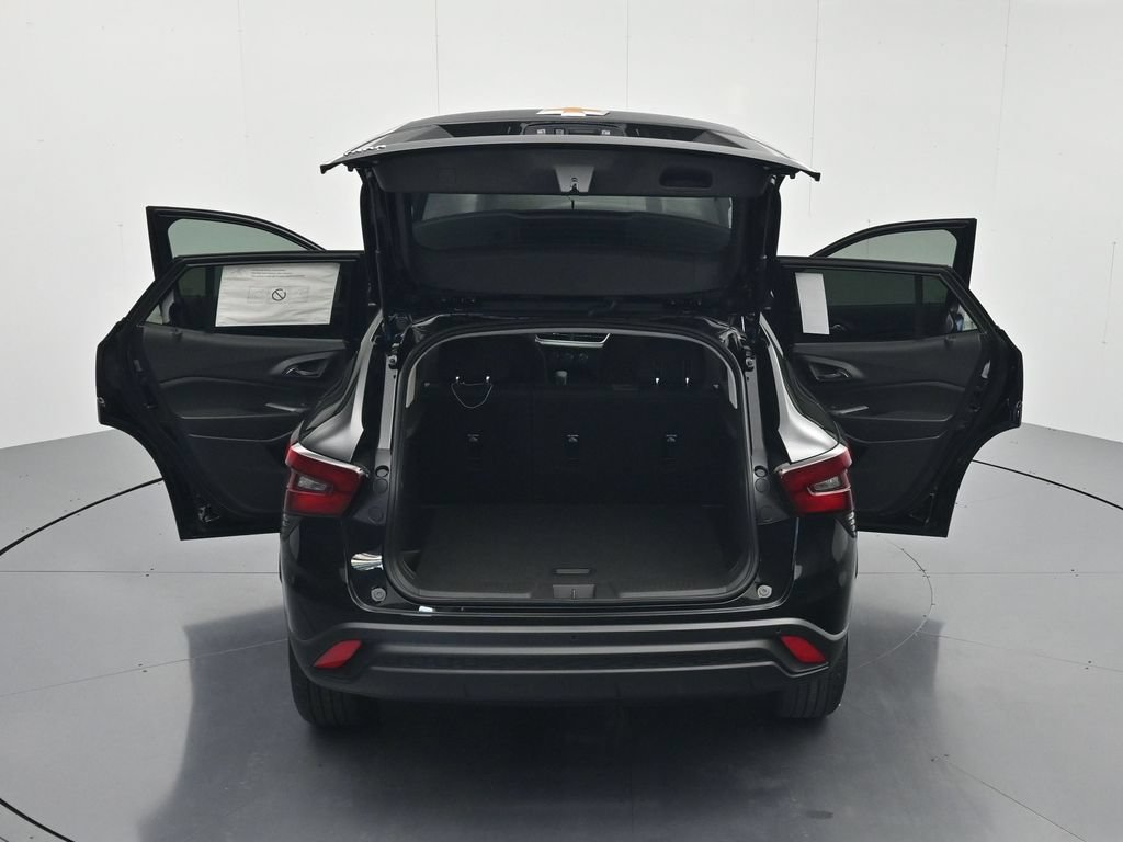 New 2026 Chevrolet Trax LS w/ LS Convenience Package FWD image 45