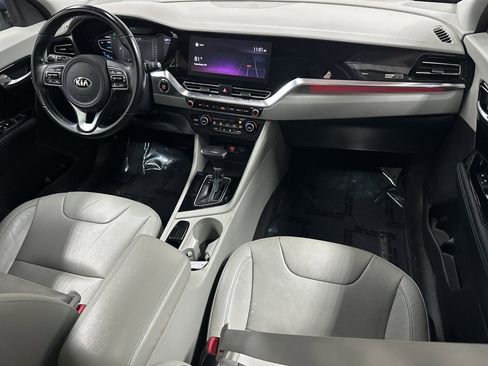 Used 2021 Kia Niro Touring image 12