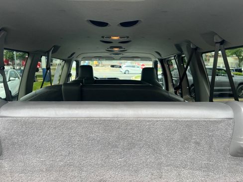 Used 2013 Ford E-350 and Econoline 350 XL RWD image 16