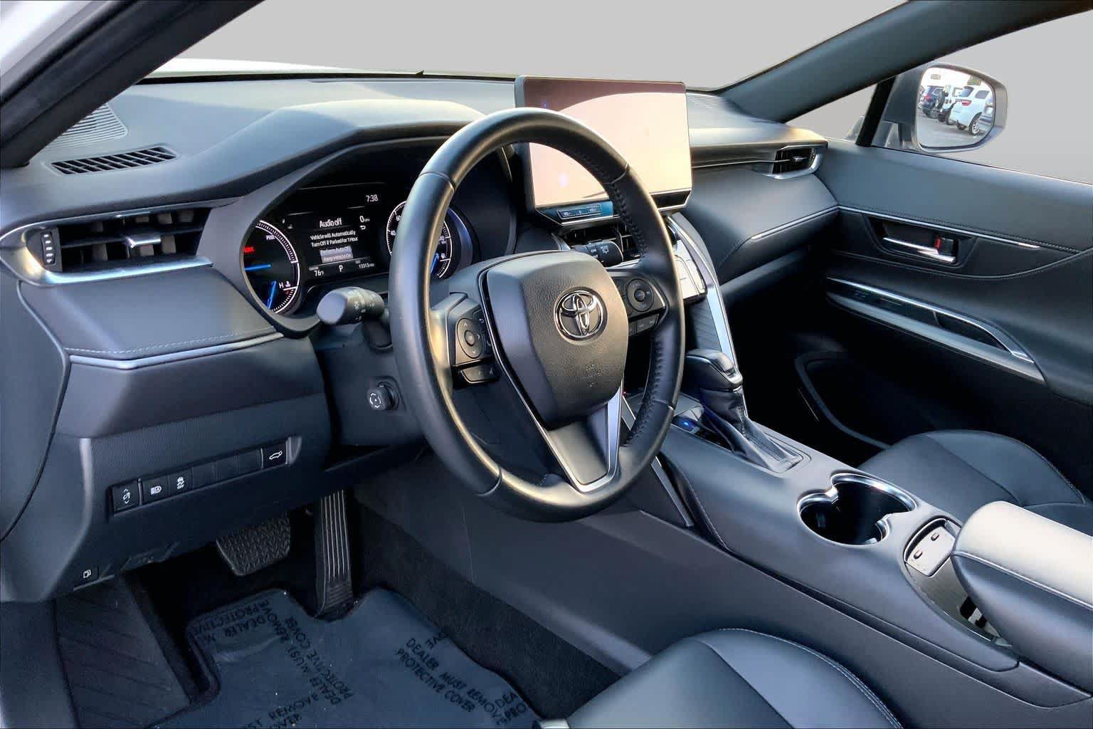 Used 2024 Toyota Venza Nightshade AWD/4WD image 15