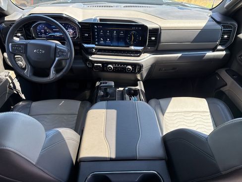 Used 2024 Chevrolet Silverado 1500 ZR2 w/ Technology Package image 16