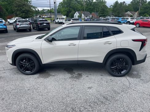 New 2026 Chevrolet Trax ACTIV FWD image 40
