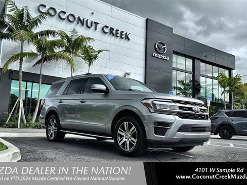 Used 2023 Ford Expedition Limited image 1