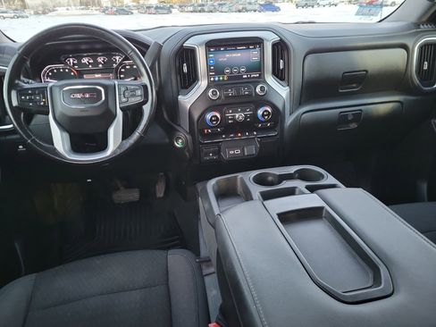 Used 2021 GMC Sierra 1500 SLE w/ X31 Off-Road Package image 18