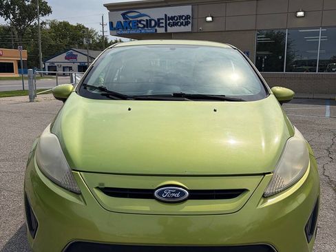 Used 2011 Ford Fiesta SE w/ 202A Rapid Spec Order Code FWD image 2