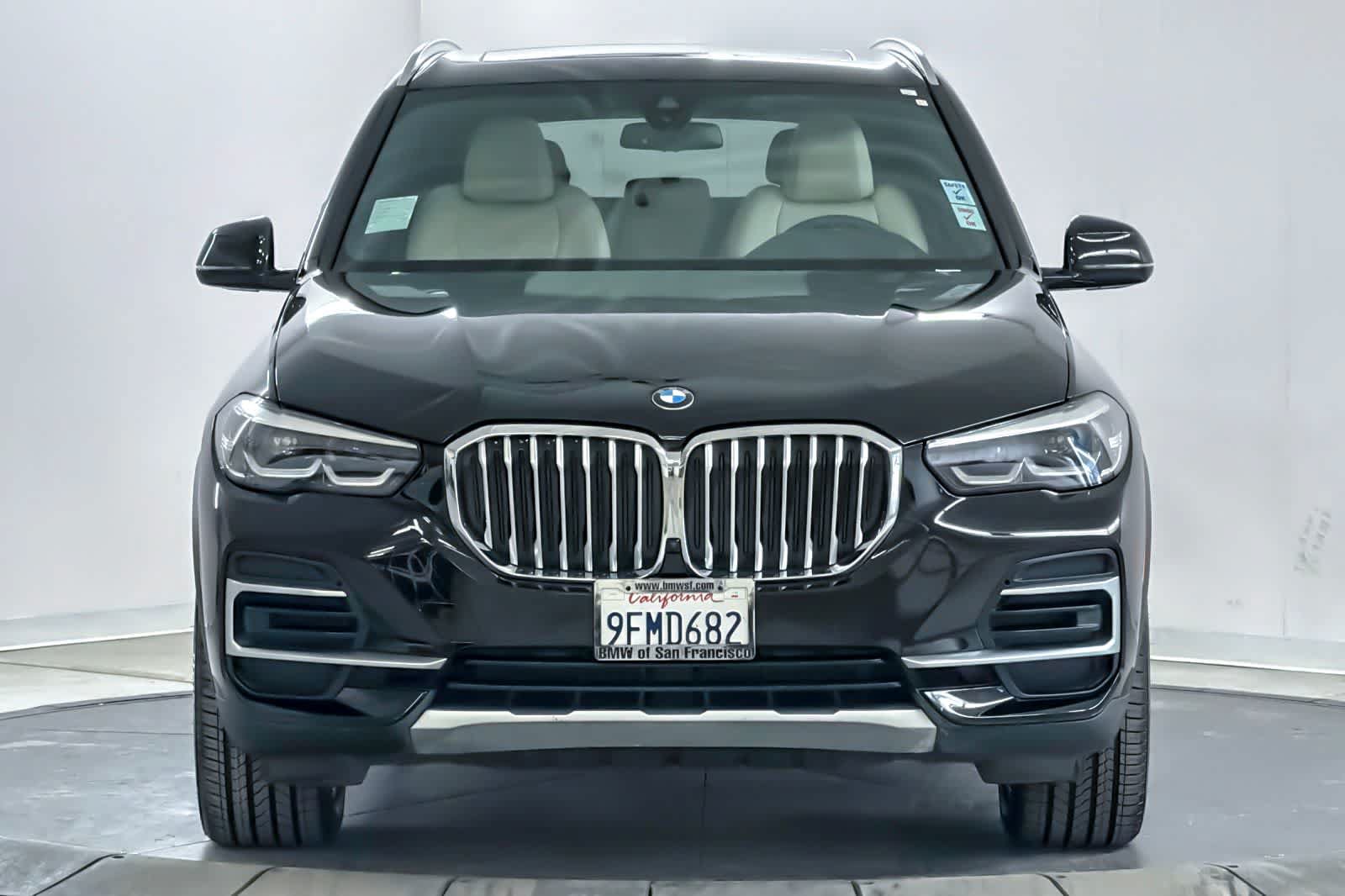 Used 2022 BMW X5 xDrive40i w/ Parking Assistance Package AWD/4WD image 10