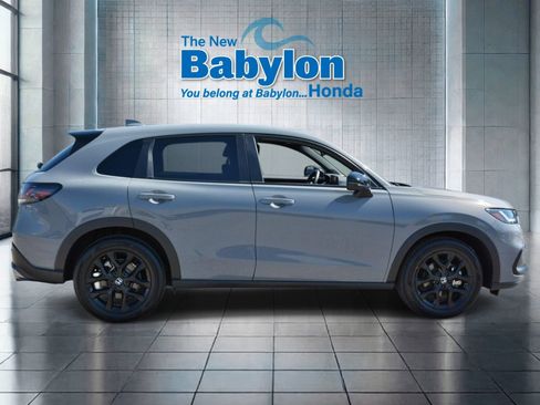 Used 2024 Honda HR-V Sport image 5