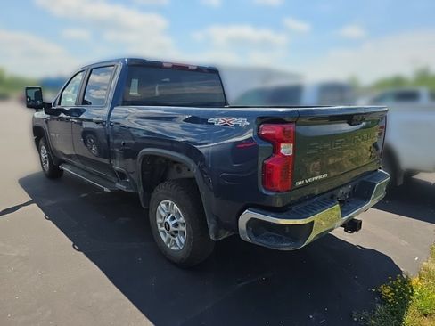 Used 2022 Chevrolet Silverado 2500 W/T w/ WT Convenience Package AWD/4WD image 6