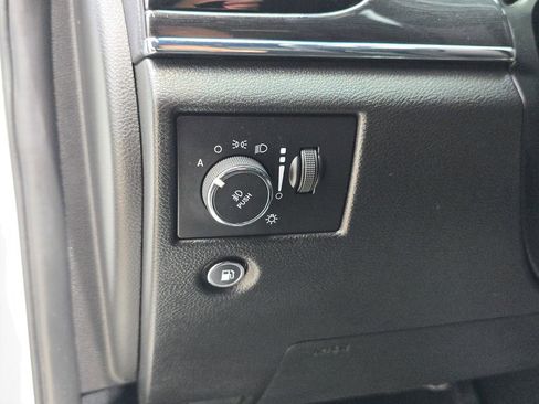 Used 2021 Jeep Grand Cherokee Trailhawk AWD/4WD image 32