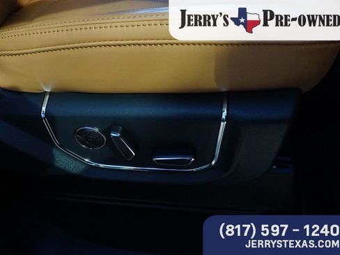 Used 2024 Ford Expedition Platinum image 28