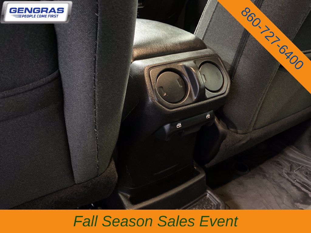 Used 2024 Jeep Wrangler Unlimited AWD/4WD image 27