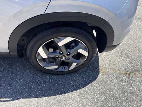 Certified 2026 Hyundai Venue SEL FWD image 11
