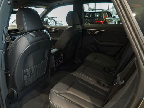 New 2025 Audi Q8 Premium Plus image 28