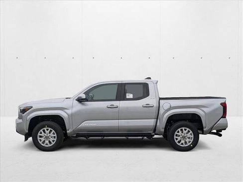 New 2025 Toyota Tacoma SR5 AWD/4WD image 5