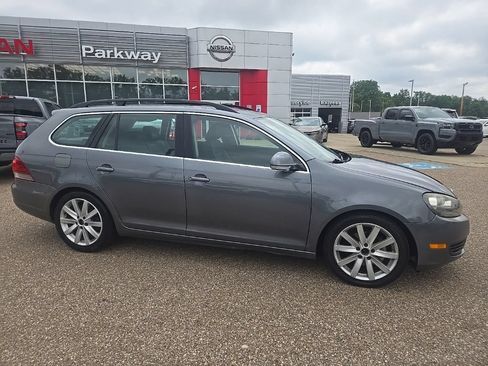 Used 2013 Volkswagen Jetta SE FWD image 8