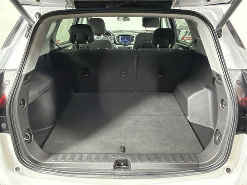 Used 2020 GMC Terrain SLE w/ Driver Convenience Package image 19