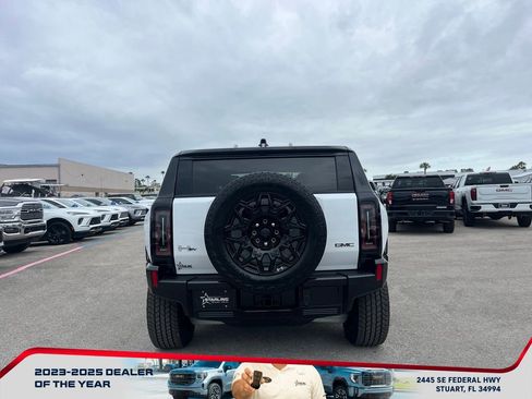 New 2026 GMC Hummer EV SUV image 6