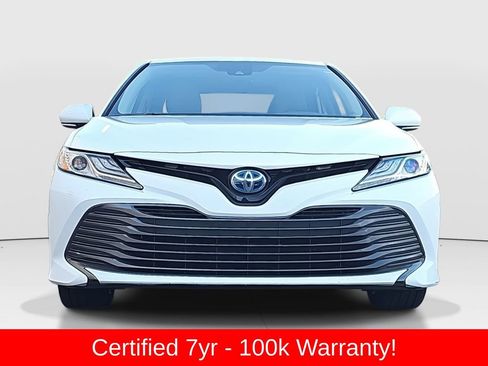 Certified 2020 Toyota Camry XLE image 2