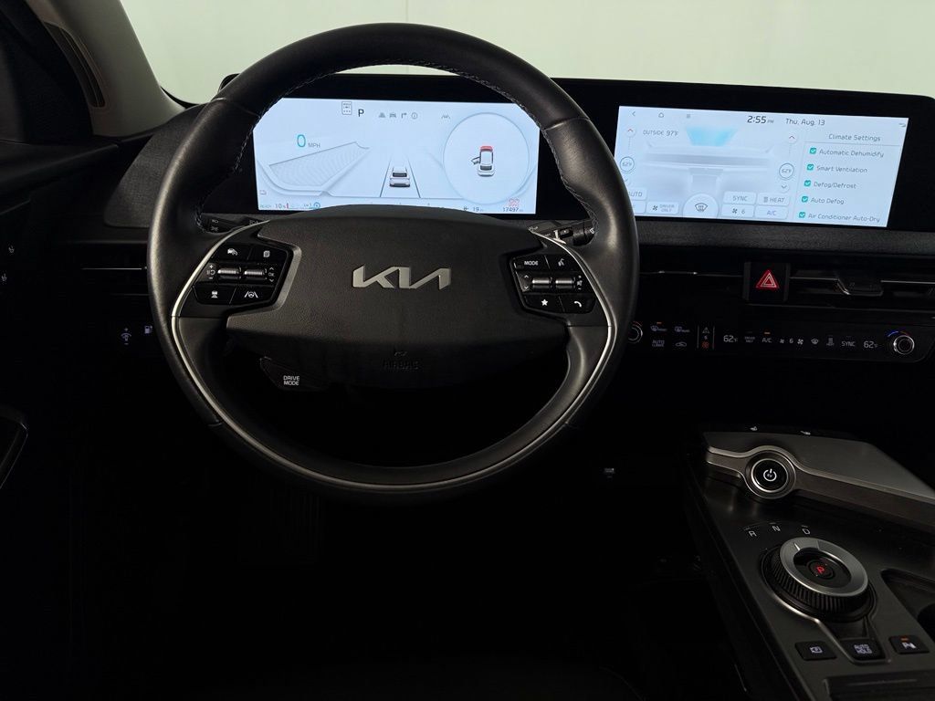 Used 2024 Kia EV6 Light RWD image 13