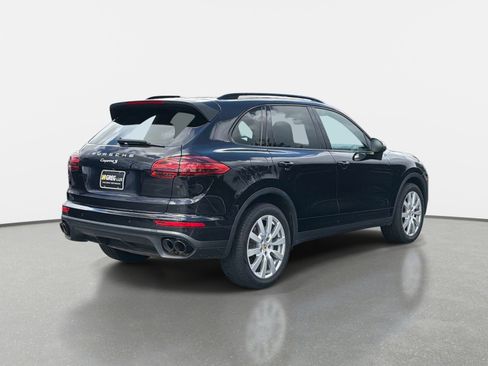 Used 2016 Porsche Cayenne S w/ Premium Plus Package AWD/4WD image 3