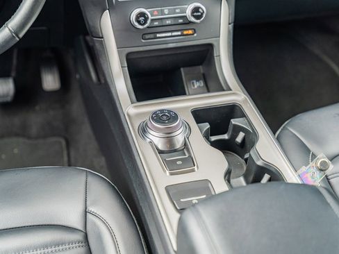 Used 2024 Ford Edge SEL image 20