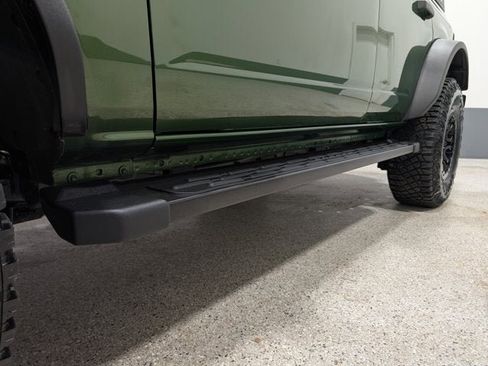 Used 2023 Ford Bronco Wildtrak image 9