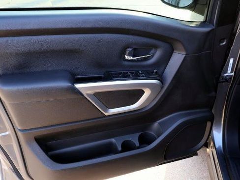 Certified 2024 Nissan Titan SV w/ SV Convenience Package image 16