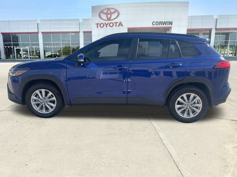 Certified 2023 Toyota Corolla Cross LE w/ Moonroof Package AWD/4WD image 2