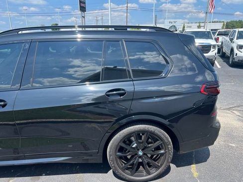 Used 2026 BMW X7 xDrive40i w/ M Sport Package AWD/4WD image 8