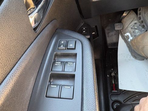 Used 2016 Honda Pilot Touring image 44