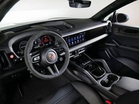 New 2026 Porsche Cayenne GTS AWD/4WD image 20