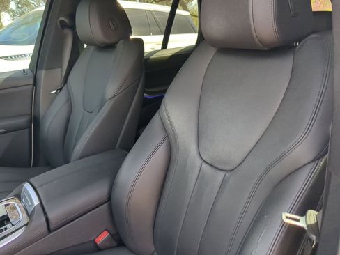 Used 2019 BMW X5 xDrive40i w/ Premium Package 2 image 10