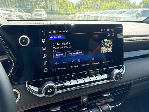 Used 2023 Chevrolet Colorado Z71 w/ Z71 Convenience Package 2 AWD/4WD image 23