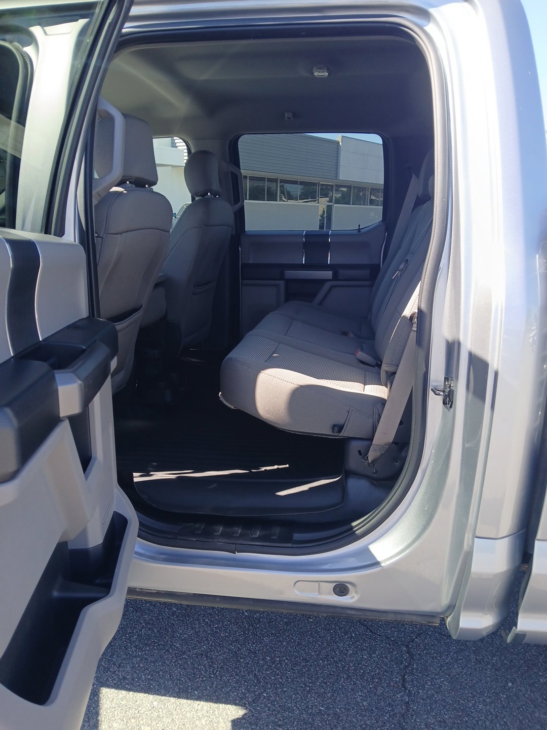 Used 2020 Ford F150 XLT w/ Trailer Tow Package AWD/4WD image 9