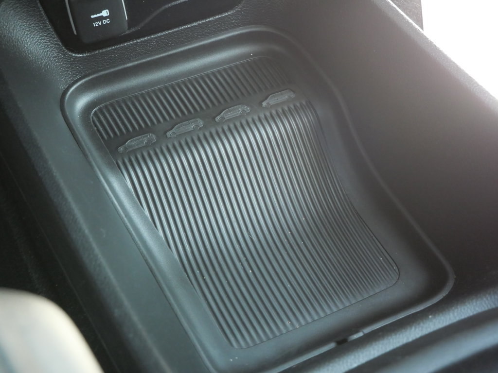 Used 2023 Chrysler Pacifica Touring FWD image 31