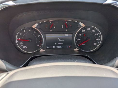 Used 2025 Chevrolet Blazer LT FWD image 14