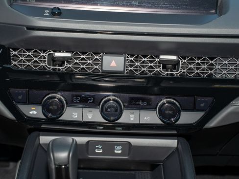 Used 2025 Honda Accord Sport image 25