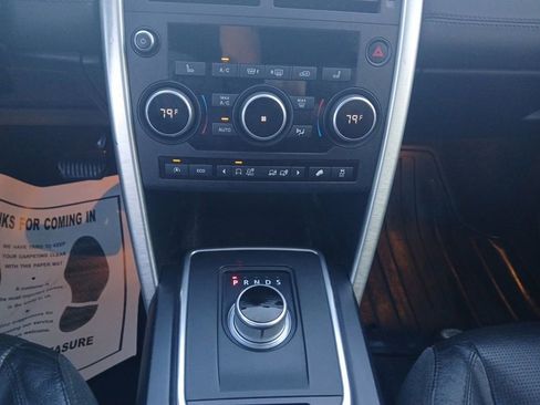 Used 2016 Land Rover Discovery Sport HSE image 13