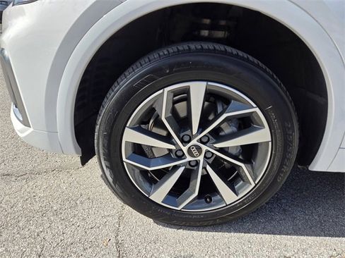 Used 2024 Audi Q5 2.0T Premium Plus image 10