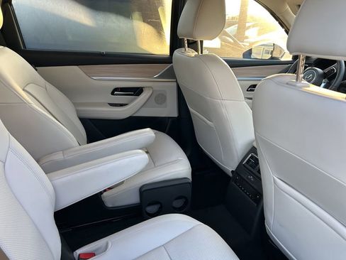 Used 2024 MAZDA CX-90 Plug-In Hybrid w/ Premium Plus AWD/4WD image 12