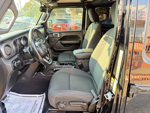 Used 2021 Jeep Wrangler Unlimited Sport AWD/4WD image 12