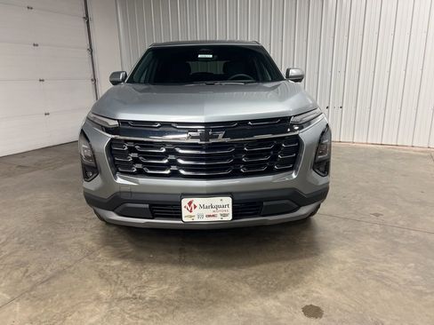 New 2026 Chevrolet Equinox LT image 3