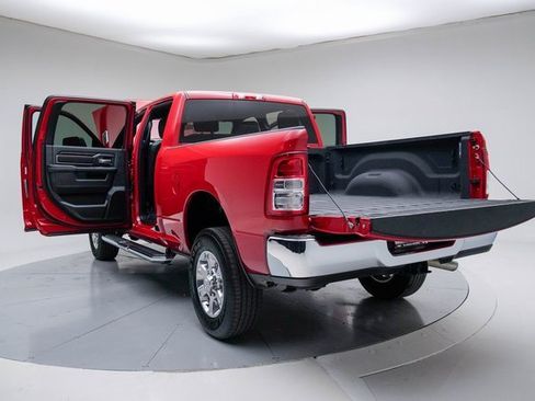 Used 2024 RAM 2500 Big Horn w/ Bed Utility Group image 19